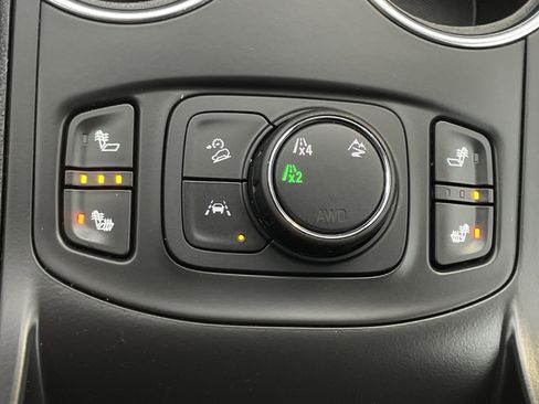 Used 2023 GMC Terrain SLE w/ Driver Convenience Package AWD/4WD image 28