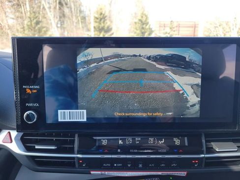 New 2026 Toyota Sienna XLE AWD/4WD image 24
