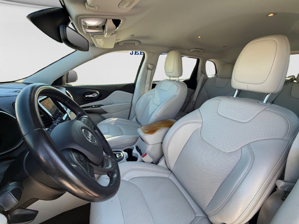 Used 2020 Jeep Cherokee Limited AWD/4WD image 22