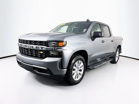 Used 2022 Chevrolet Silverado 1500 Custom image 3