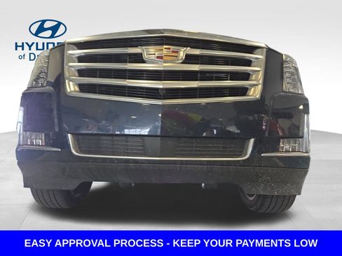 Used 2017 Cadillac Escalade Premium Luxury image 2