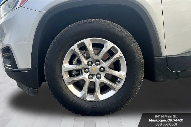 Used 2021 Chevrolet Traverse LS FWD image 35