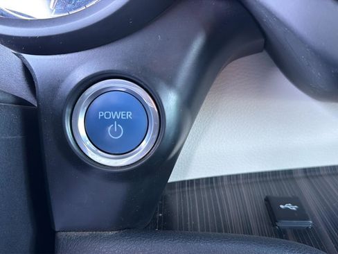 Used 2024 Toyota Sienna Platinum AWD/4WD image 13