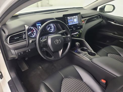 Used 2024 Toyota Camry SE image 24