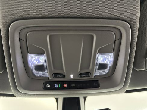 Certified 2022 Chevrolet Silverado 1500 RST image 31