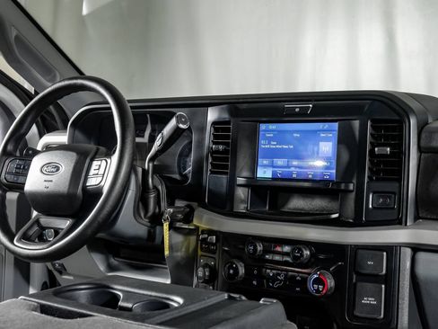 Used 2025 Ford F350 XLT AWD/4WD image 23