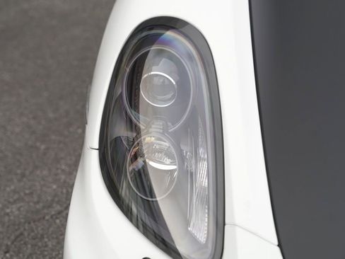 Used 2016 Porsche Cayman GT4 image 37