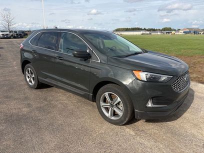 Used 2024 Ford Edge SEL w/ Convenience Package