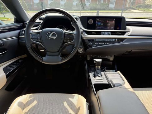 Used 2020 Lexus ES 350 Premium w/ Premium Package image 8
