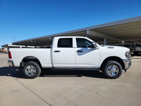 New 2026 RAM 2500 Tradesman AWD/4WD image 2