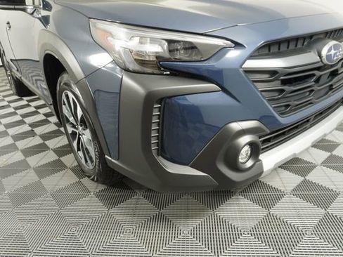 Used 2025 Subaru Outback Limited image 10