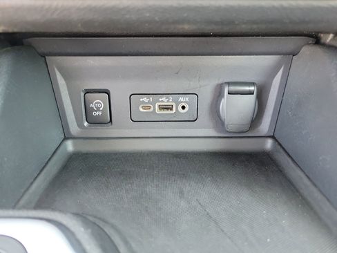 Used 2024 Nissan Sentra SV image 12