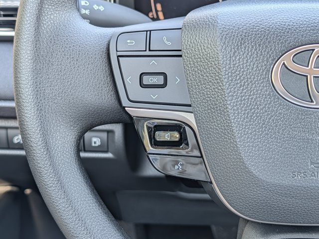 Used 2026 Toyota Camry LE FWD image 21