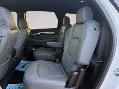 Used 2023 Buick Enclave Premium image 13