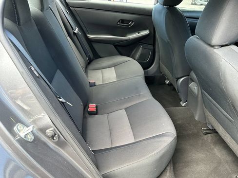 Used 2024 Nissan Sentra SV FWD image 18