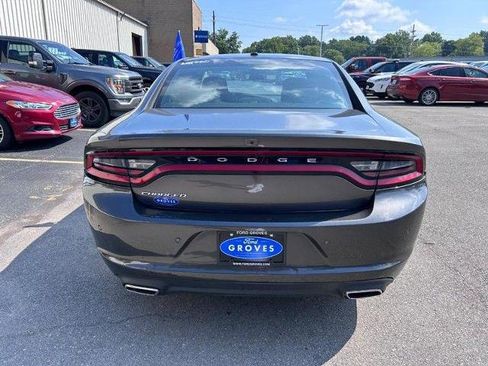 Used 2022 Dodge Charger SXT image 6