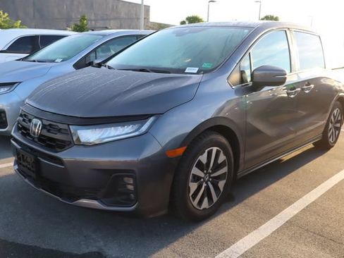 Used 2025 Honda Odyssey EX-L image 4