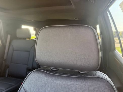 Used 2026 GMC Yukon Denali w/ Sun & Power Step Package AWD/4WD image 27