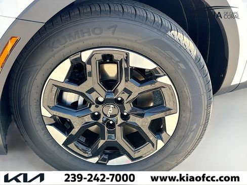 New 2026 Kia Sorento S FWD image 40