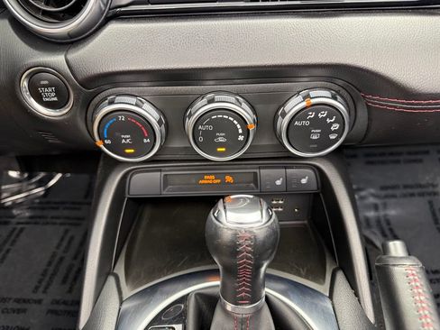 Used 2019 MAZDA MX-5 Miata Grand Touring RWD image 51
