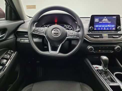 Used 2023 Nissan Altima 2.5 SV image 22