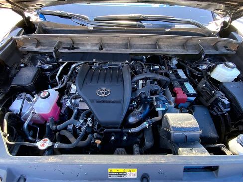 Used 2024 Toyota Highlander Platinum image 32