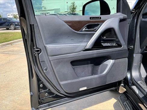 Used 2023 Lexus LX 600 4WD w/ Accessory Package (Z1) image 22