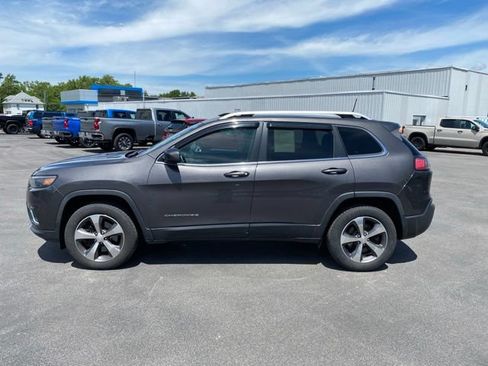 Used 2019 Jeep Cherokee Limited AWD/4WD image 20