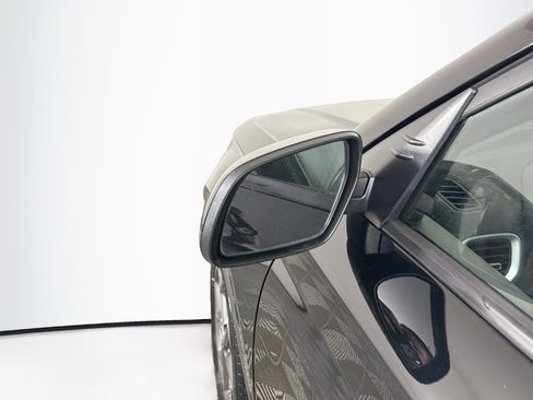 Used 2025 Hyundai Venue SEL FWD image 16