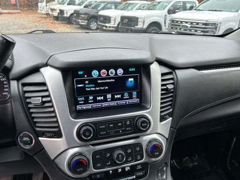 Used 2018 GMC Yukon SLT image 17