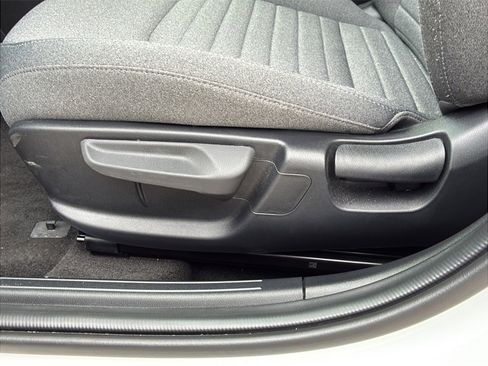 Used 2025 Kia K4 EX image 14