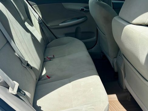 Used 2010 Toyota Corolla LE FWD image 15