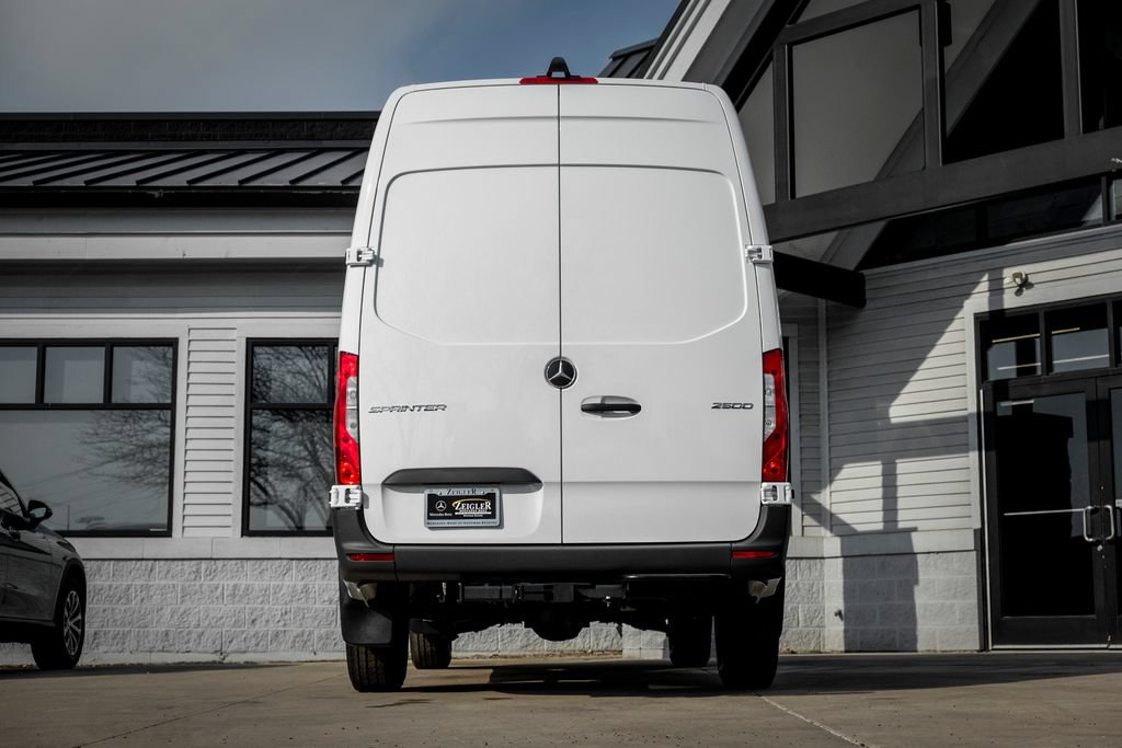 Used 2026 Mercedes-Benz Sprinter 2500 image 8