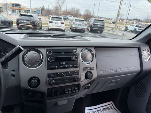 Used 2016 Ford F250 XLT w/ XLT Premium Package image 21