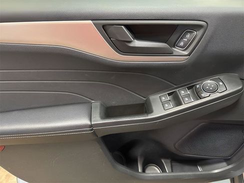 Used 2022 Ford Escape SE w/ Convenience Package image 15