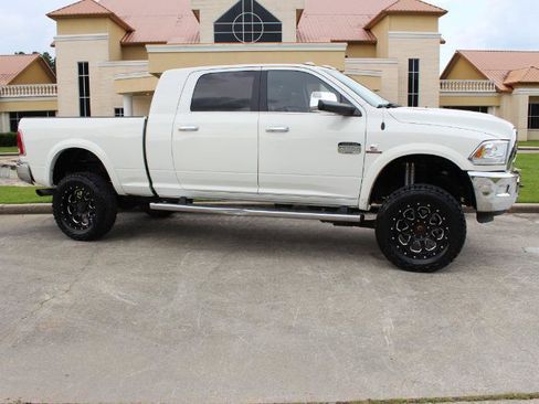 Used 2018 RAM 2500 Longhorn w/ Convenience Group AWD/4WD image 3