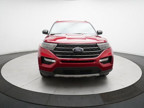 Used 2023 Ford Explorer XLT w/ Equipment Group 202A image 11