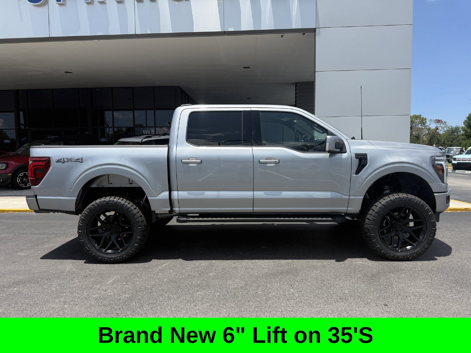 Used 2025 Ford F150 Lariat w/ Equipment Group 501A Mid AWD/4WD image 3