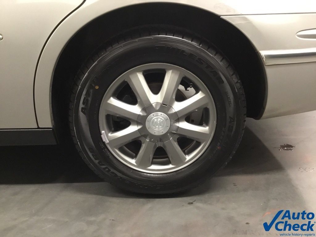 Used 2007 Buick LaCrosse CX FWD image 17