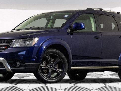 Used 2019 Dodge Journey Crossroad image 2