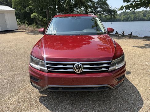Used 2019 Volkswagen Tiguan SEL FWD image 8