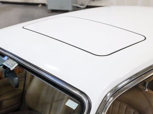 Used 1997 Jaguar XJ6 L RWD image 36