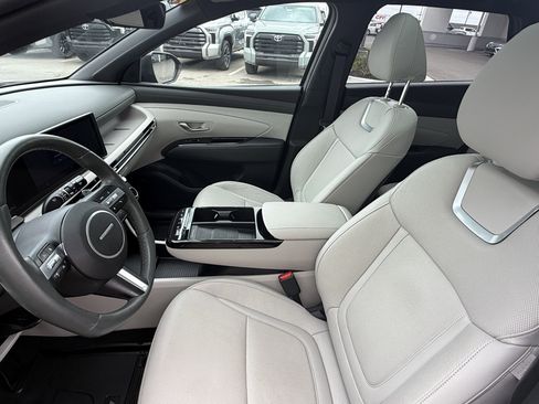 Used 2025 Hyundai Tucson Limited image 22
