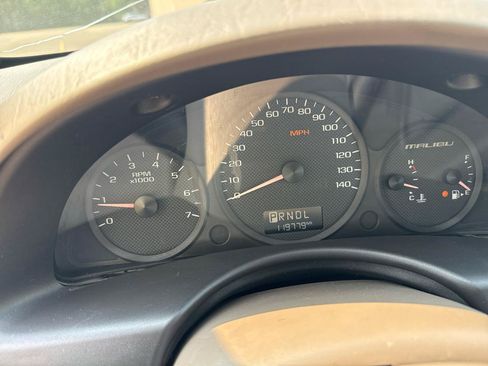 Used 2005 Chevrolet Malibu LS w/ Preferred Equipment Group FWD image 12