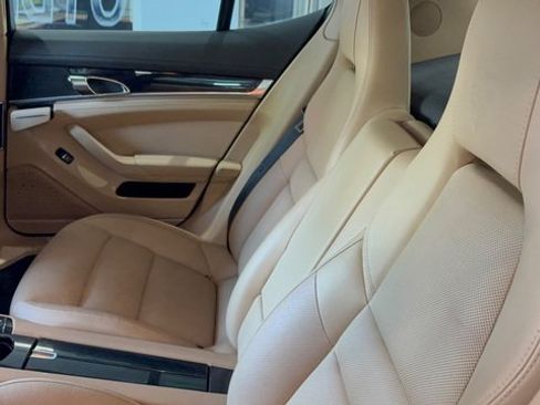 Used 2016 Porsche Panamera 4 Edition w/ Premium Package Plus AWD/4WD image 21