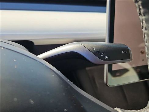 Used 2023 Tesla Model 3 Standard Range RWD image 11