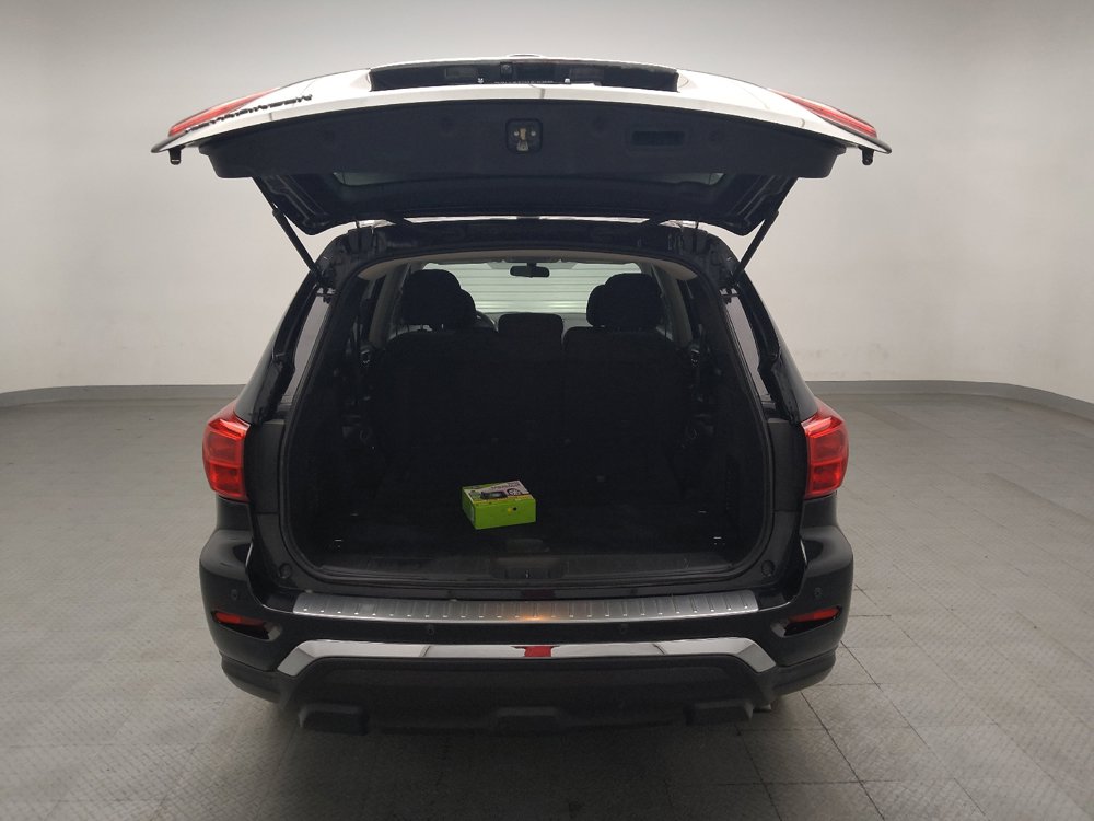 Used 2020 Nissan Pathfinder S FWD image 29