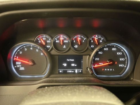 Used 2023 Chevrolet Silverado 1500 Custom image 11