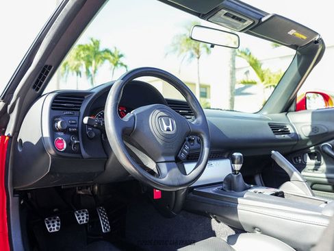 Used 2004 Honda S2000 image 30