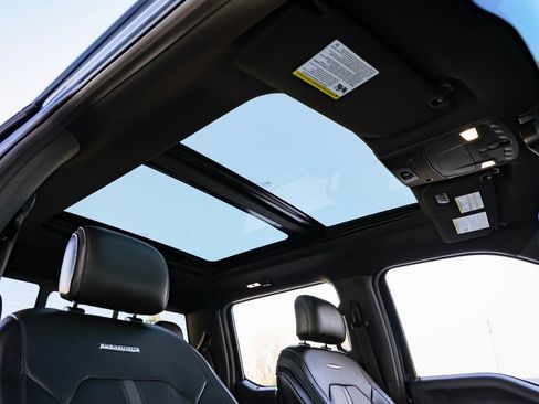 Used 2016 Ford F150 Platinum w/ Equipment Group 701A Luxury image 22